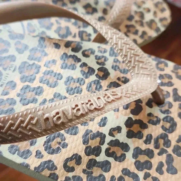 Havaianas Cheetah Leopard Flip Flop Thong Sandals Women’s size 11/12 - Picture 9 of 10